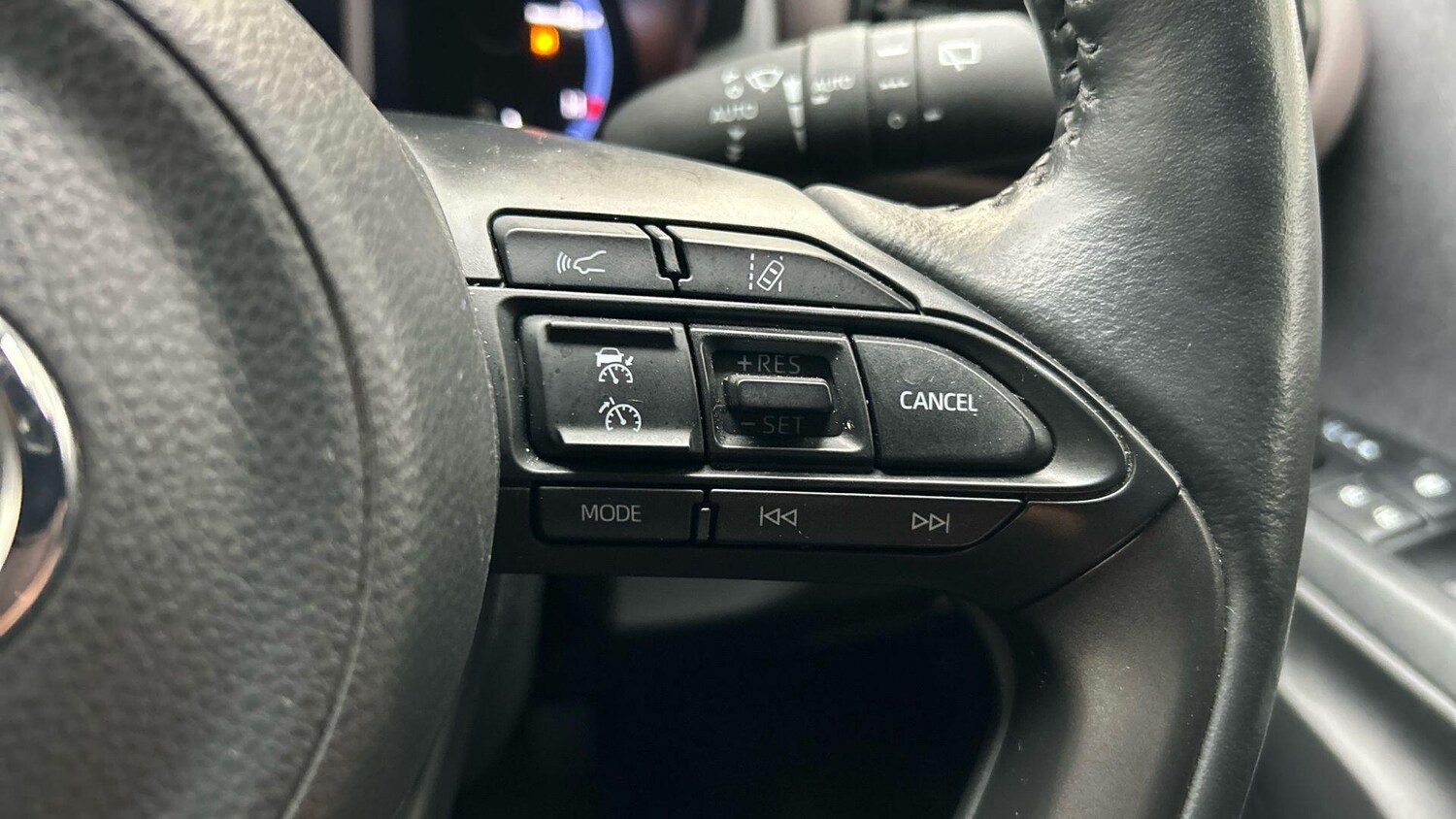 Used Toyota Yaris Cross 2023 for sale - 76562330: Photo 39