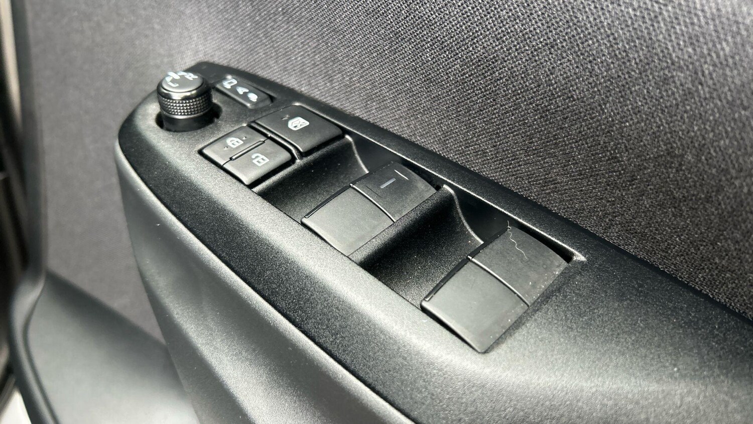 Used Toyota Yaris Cross 2023 for sale - 76562330: Photo 41