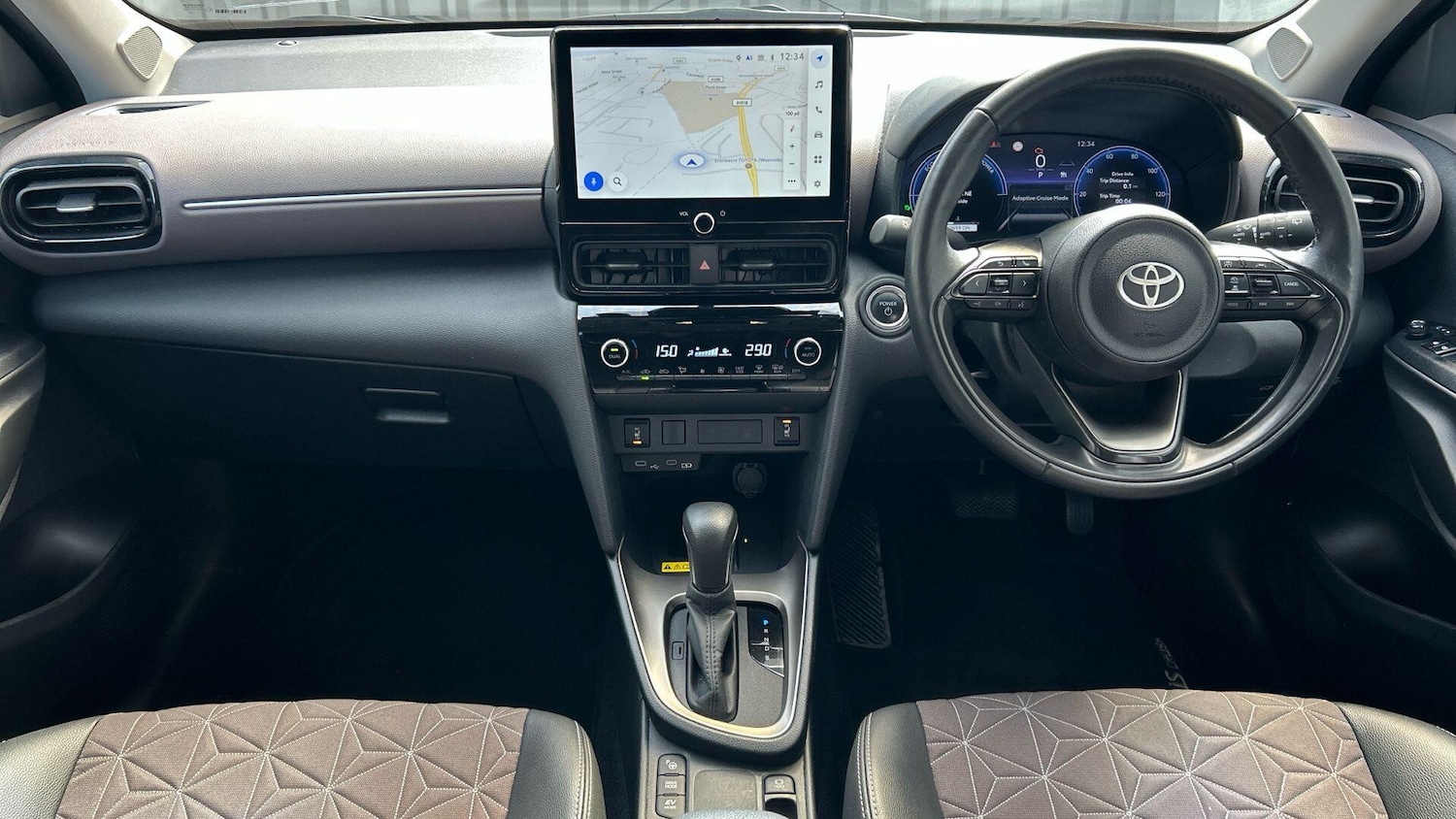 Used Toyota Yaris Cross 2024 for sale - 78184427: Photo 11