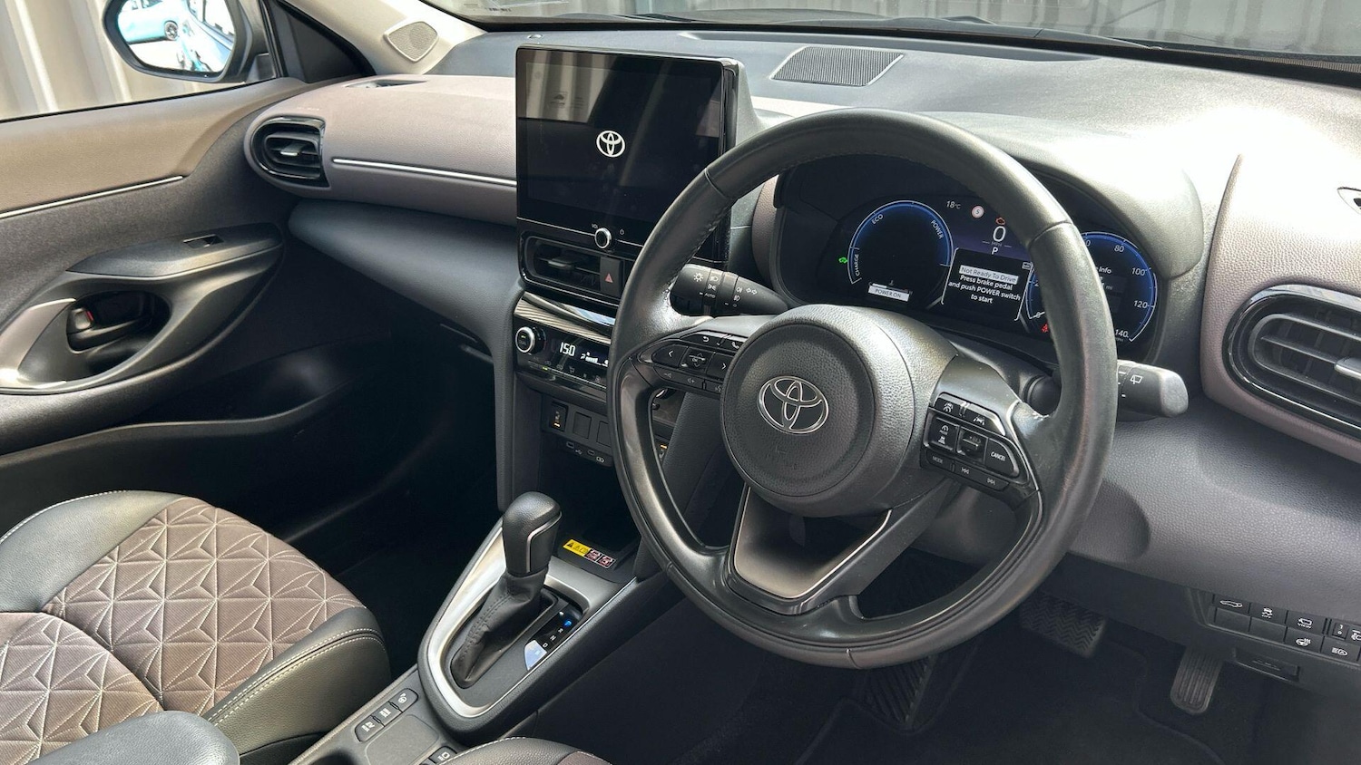 Used Toyota Yaris Cross 2024 for sale - 78184427: Photo 12