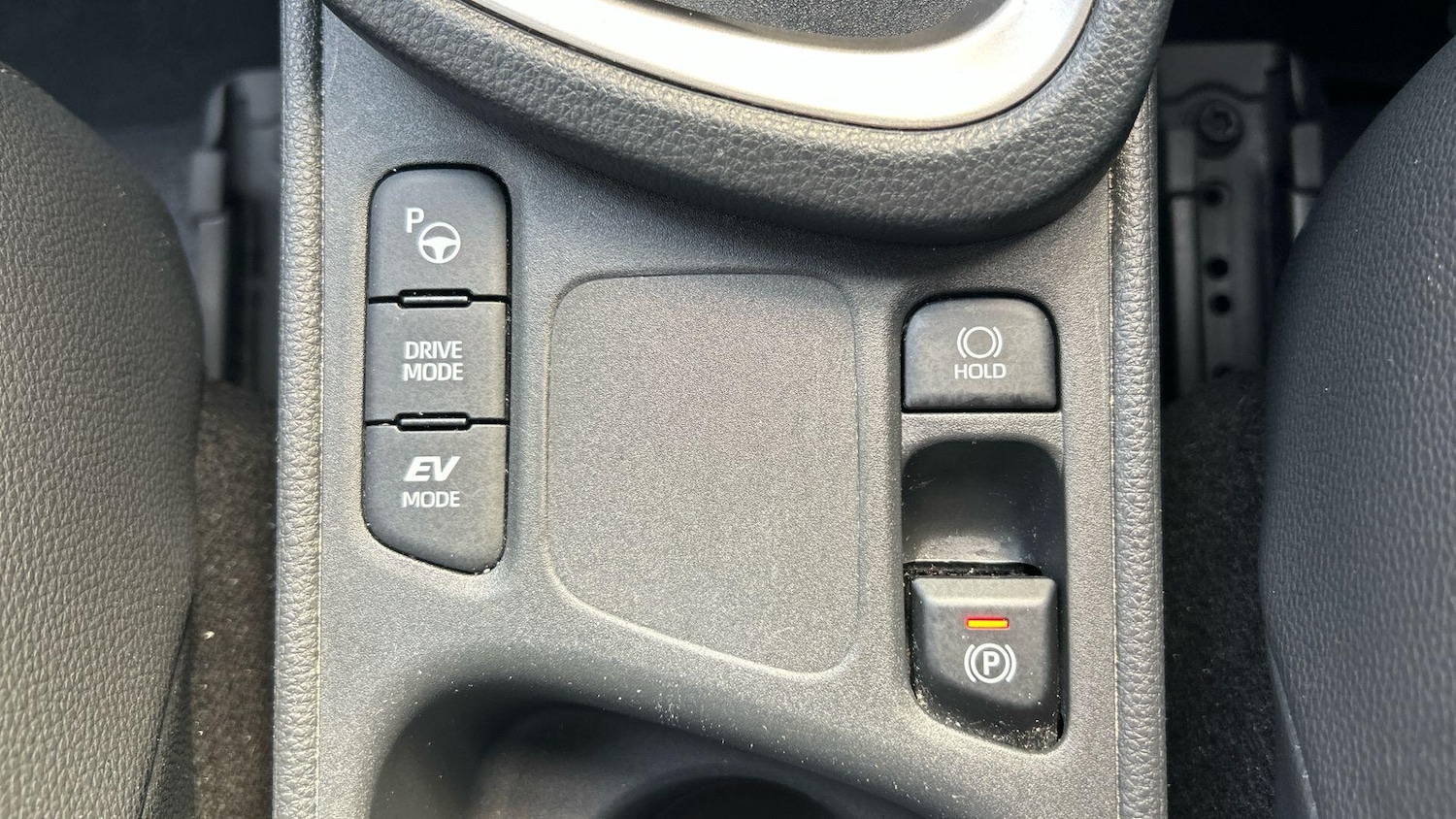 Used Toyota Yaris Cross 2024 for sale - 78184427: Photo 36