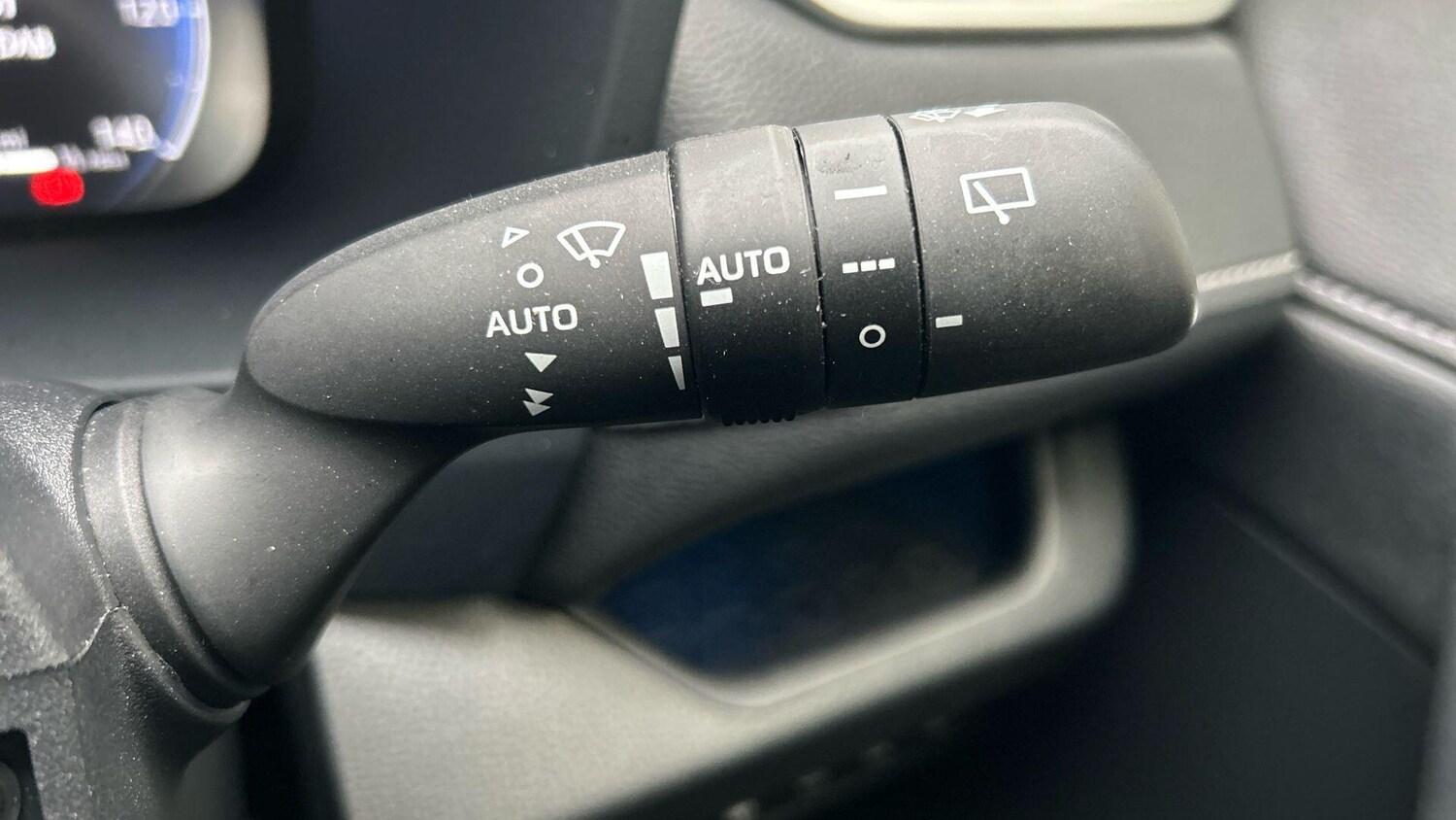 Used Toyota RAV4 2023 for sale - 78020044: Photo 38