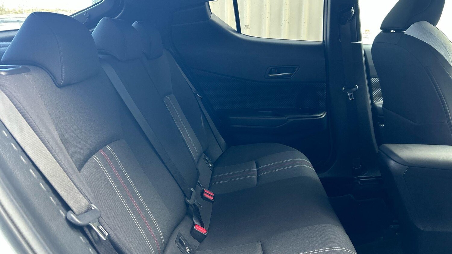 Used Toyota C-HR 2023 for sale - 77646244: Photo 18