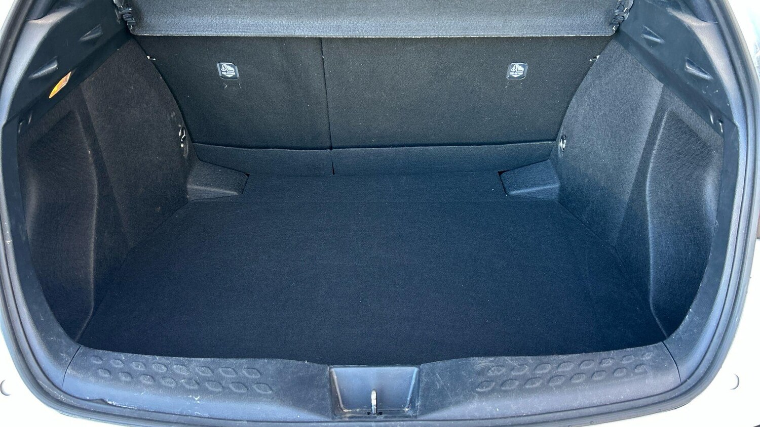 Used Toyota C-HR 2023 for sale - 77646244: Photo 20