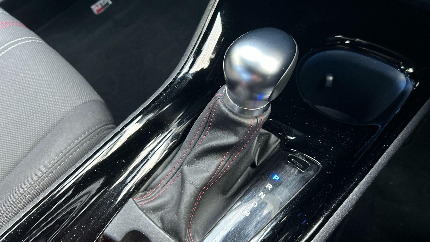 Used Toyota C-HR 2023 for sale - 77646244: Photo 33