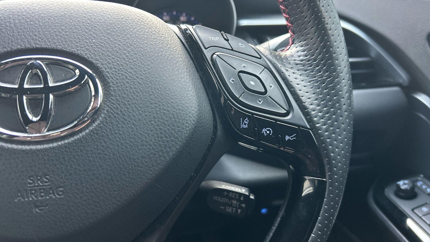 Used Toyota C-HR 2023 for sale - 77646244: Photo 39