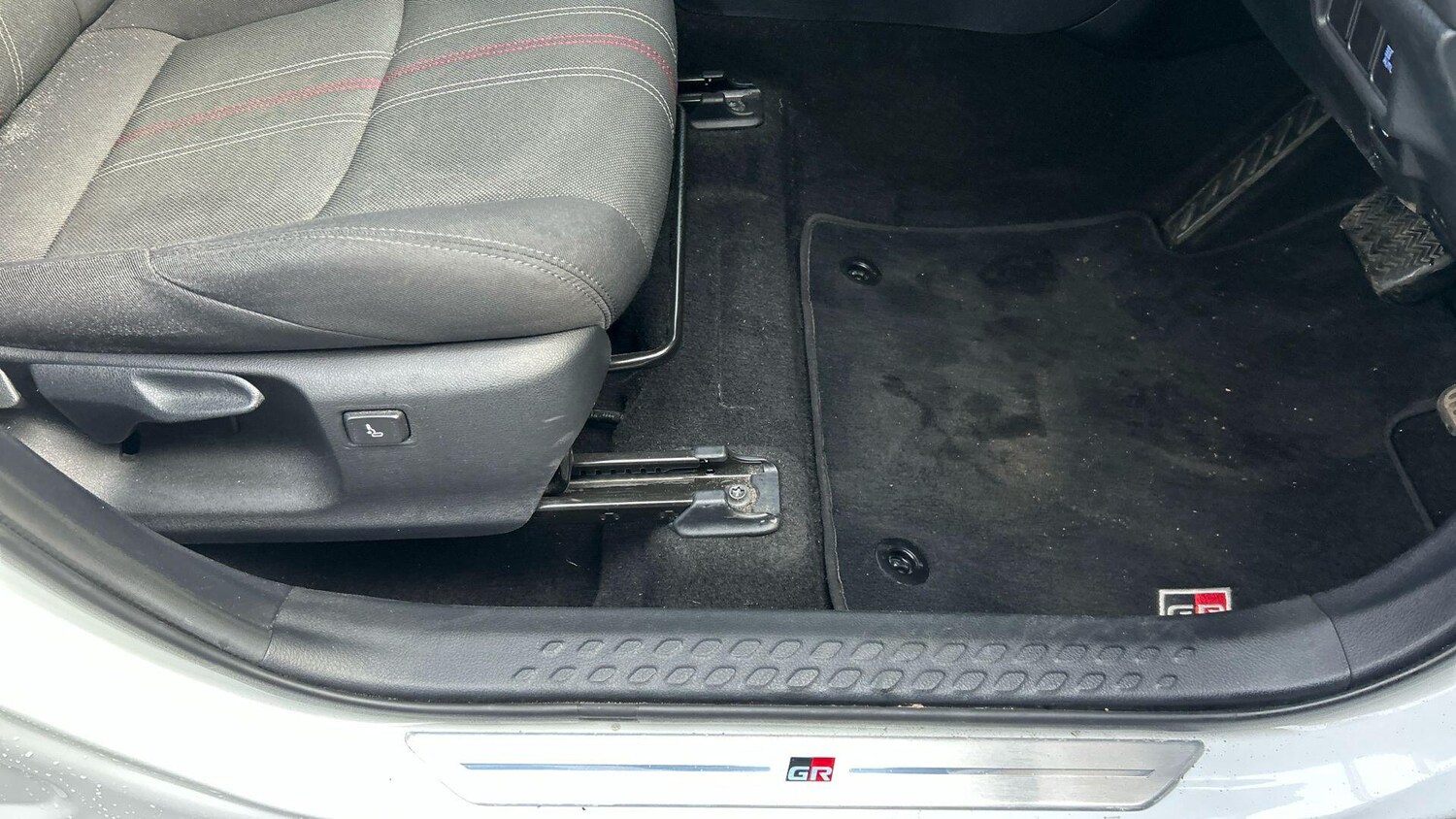 Used Toyota C-HR 2023 for sale - 77646244: Photo 43