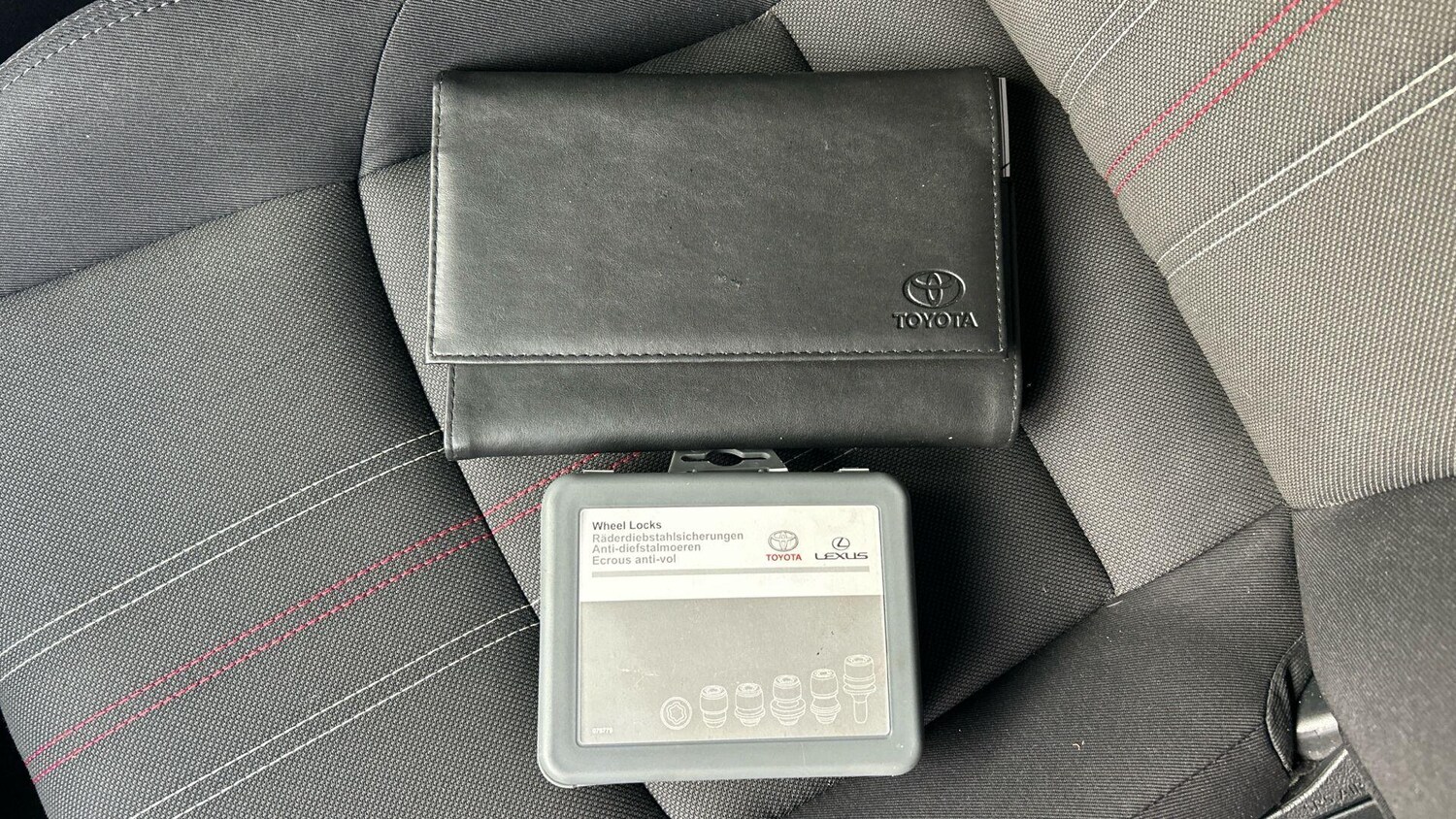 Used Toyota C-HR 2023 for sale - 77646244: Photo 46