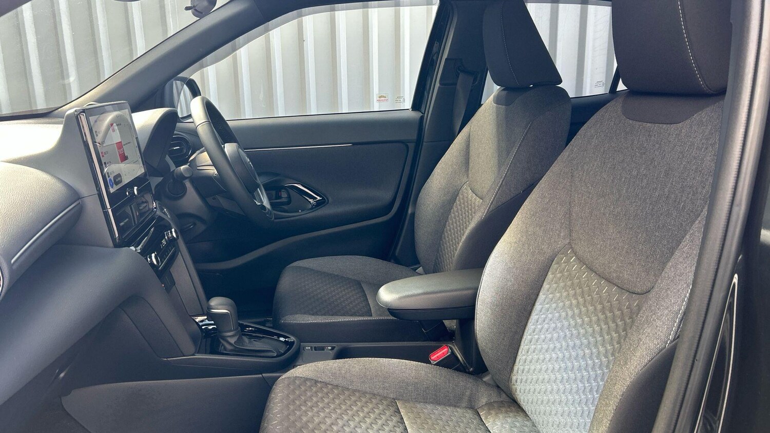 Used Toyota Yaris Cross 2025 for sale - 78019401: Photo 14