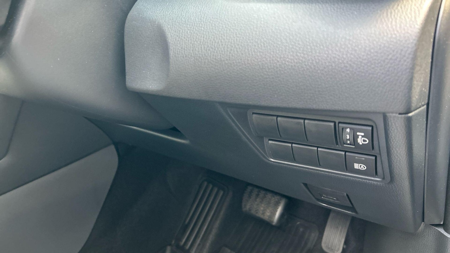 Used Toyota Yaris Cross 2025 for sale - 78019401: Photo 38