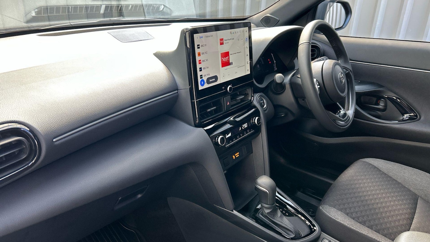 Used Toyota Yaris Cross 2025 for sale - 78019401: Photo 40