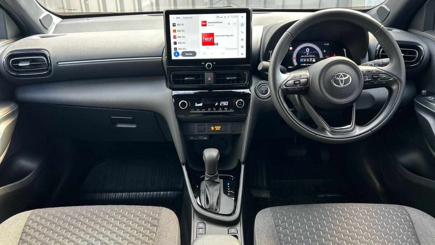 Used Toyota Yaris Cross 2025 for sale - 78019401: Photo 9