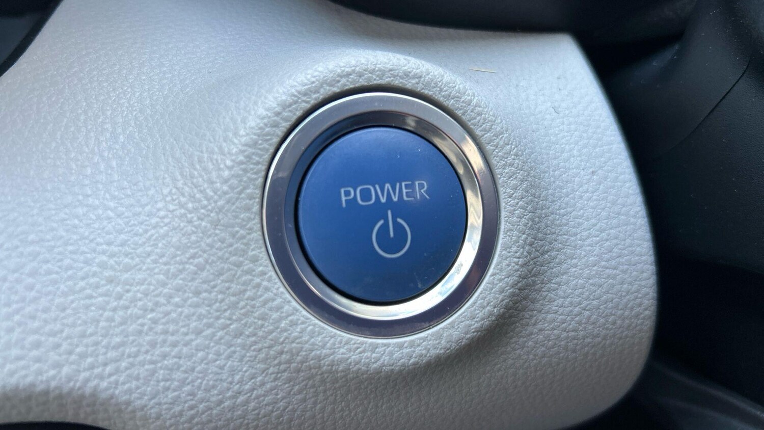 Used Toyota Yaris 2022 for sale - 76109101: Photo 38