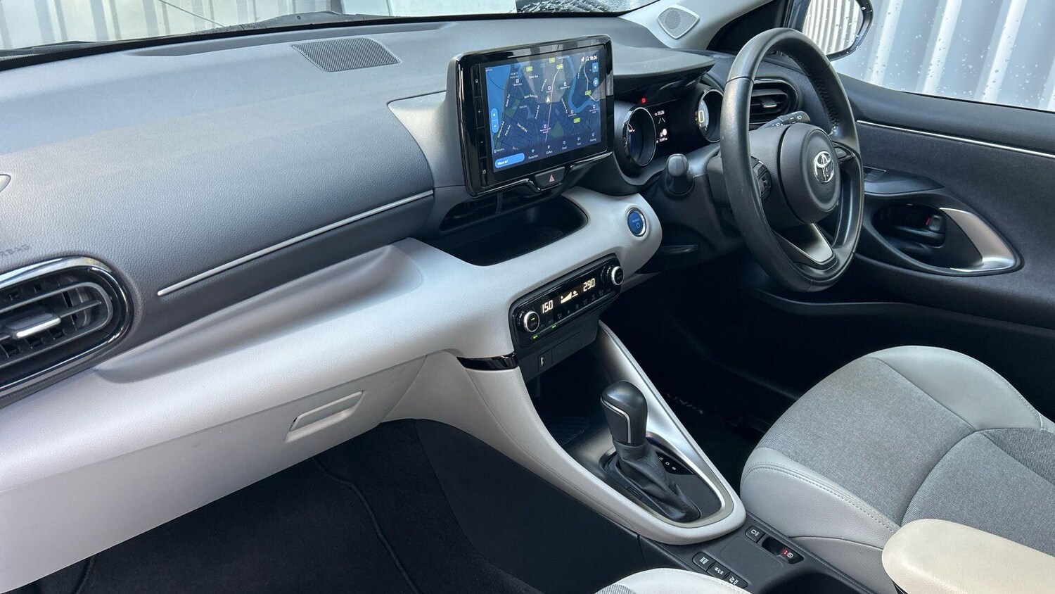 Used Toyota Yaris 2022 for sale - 76109101: Photo 45