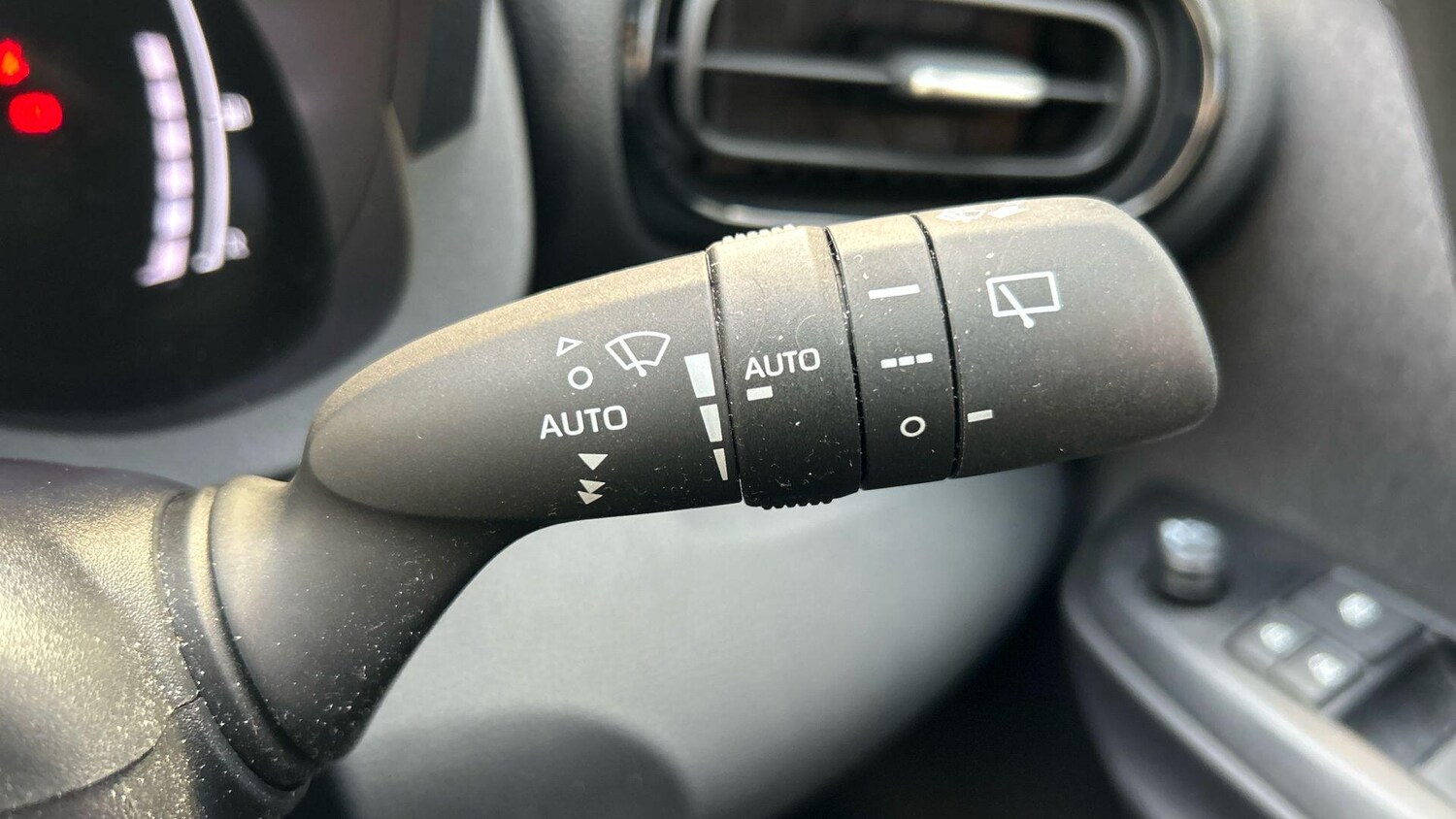 Used Toyota Yaris Cross 2024 for sale - 78185751: Photo 38