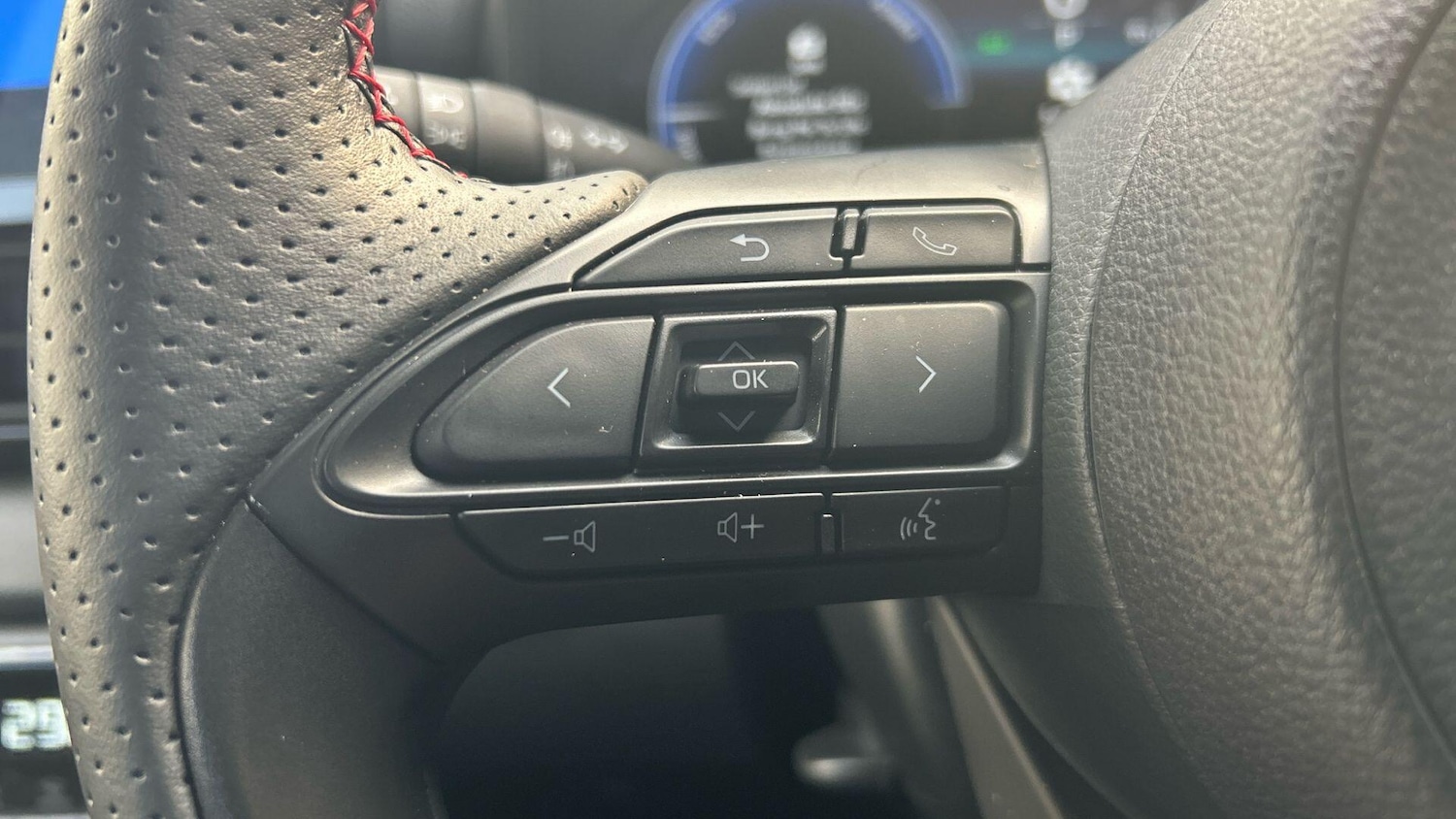 Used Toyota Yaris 2025 for sale - 77939703: Photo 32