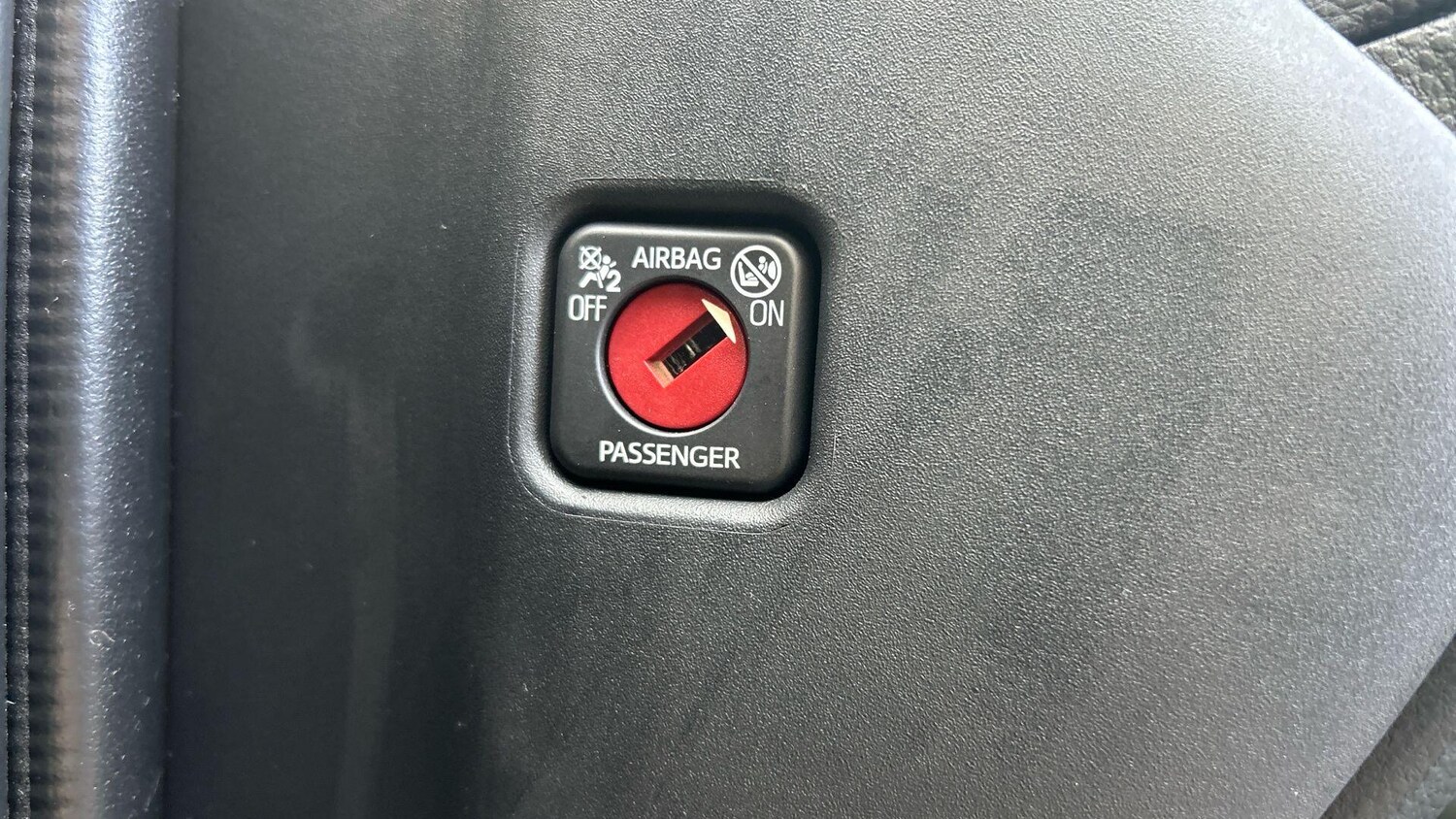 Used Toyota Yaris 2025 for sale - 77939703: Photo 42