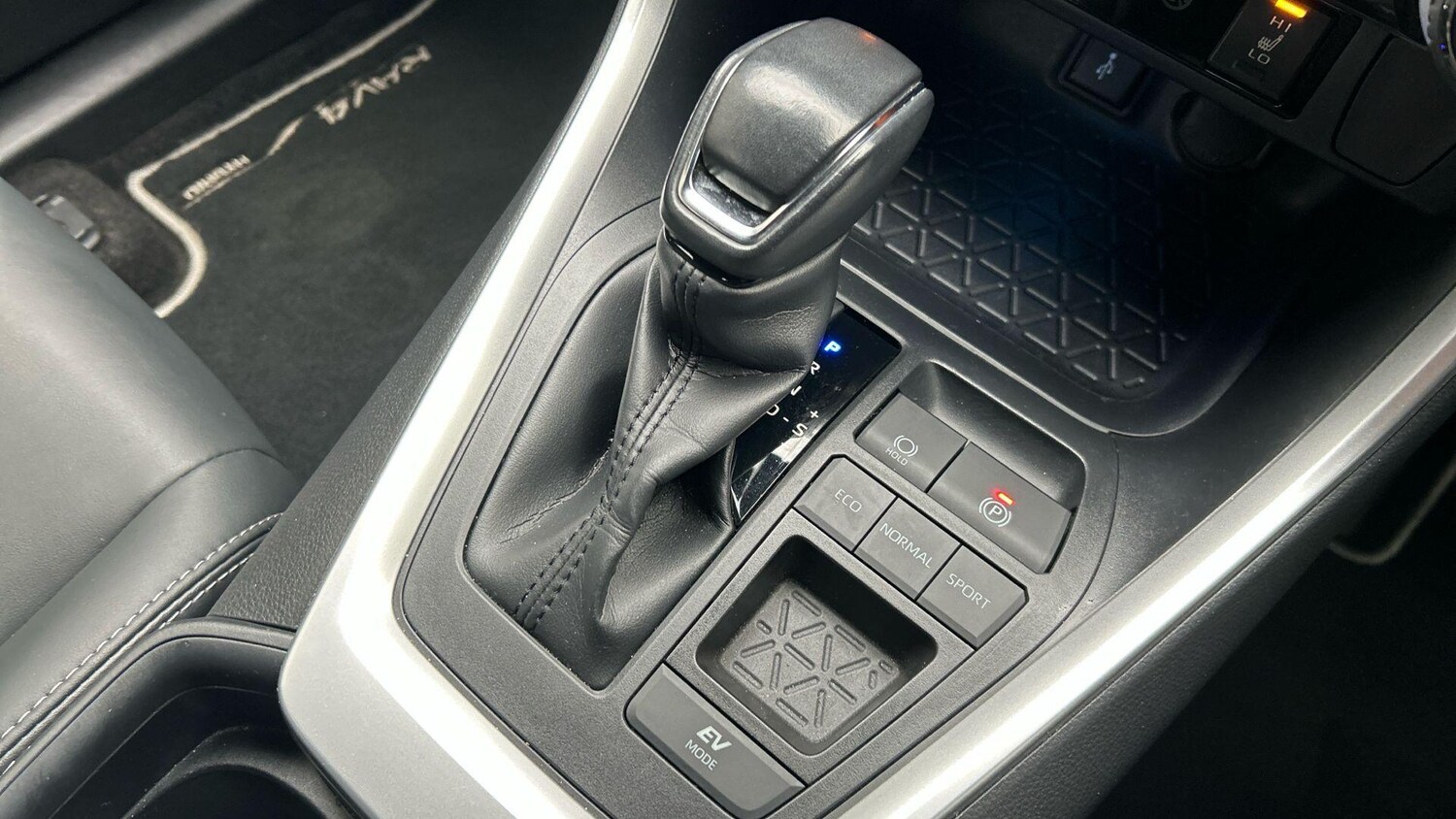 Used Toyota RAV4 2021 for sale - 77467989: Photo 34