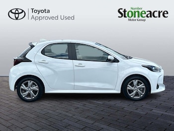 Used Toyota Yaris 2024 for sale - 78830468: Photo