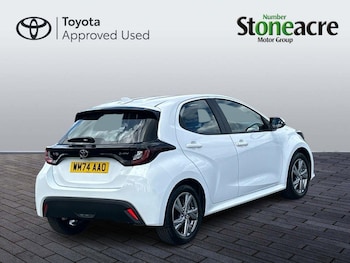 Used Toyota Yaris 2024 for sale - 78830468: Photo