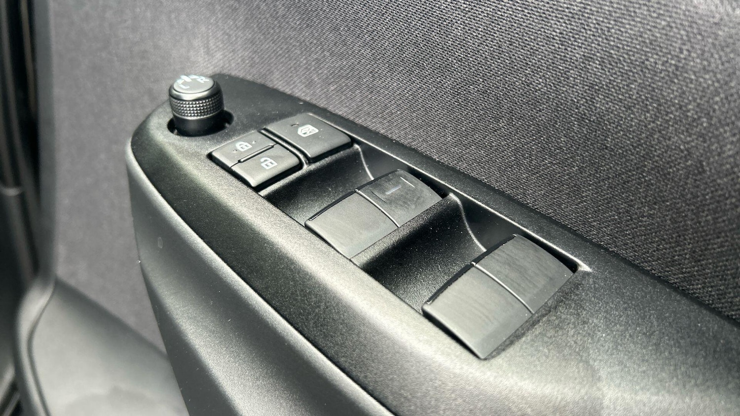 Used Toyota Yaris 2025 for sale - 77658542: Photo 36