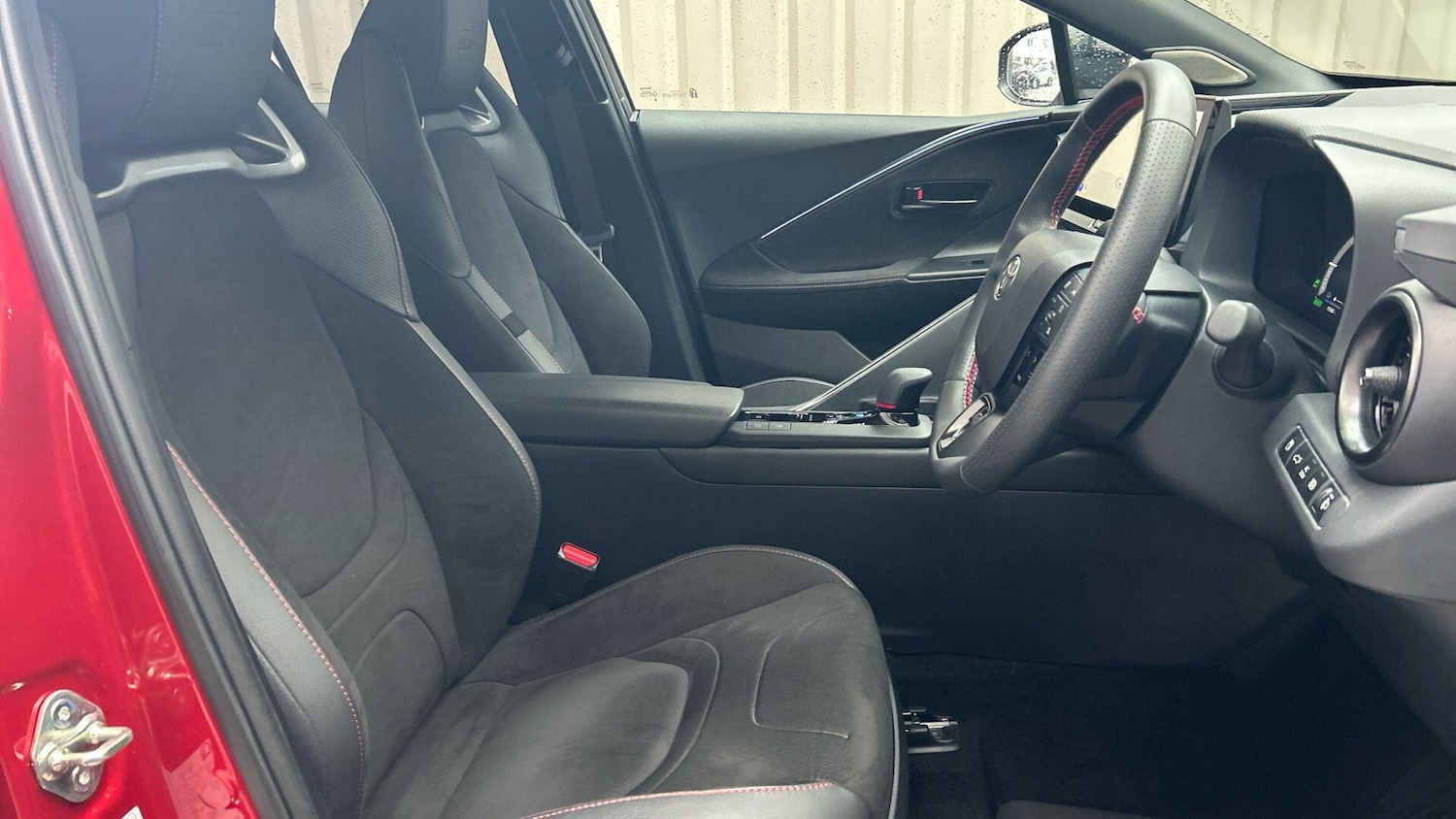 Used Toyota C-HR 2024 for sale - 77155975: Photo 15