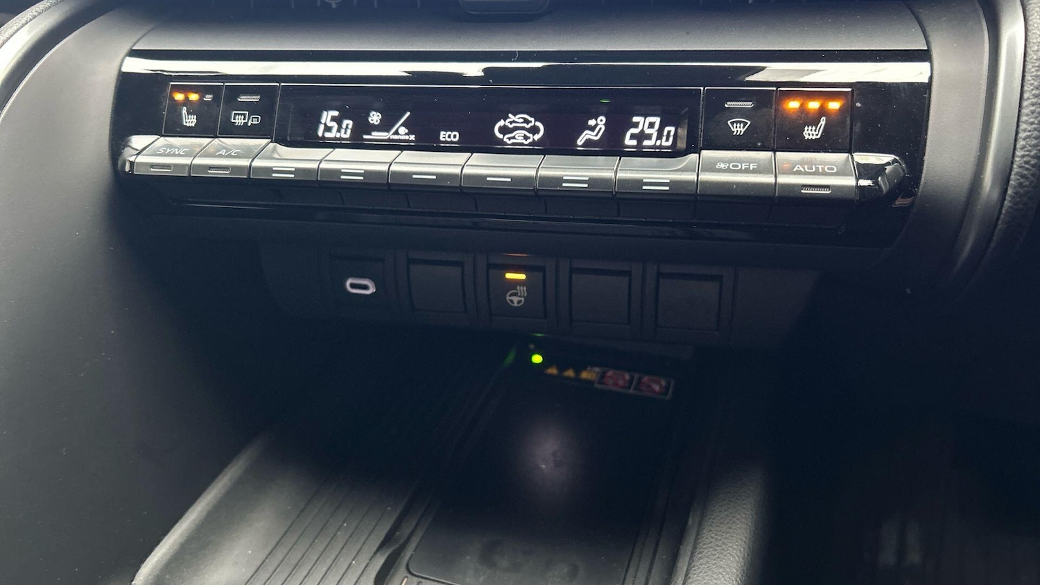 Used Toyota C-HR 2024 for sale - 77155975: Photo 28