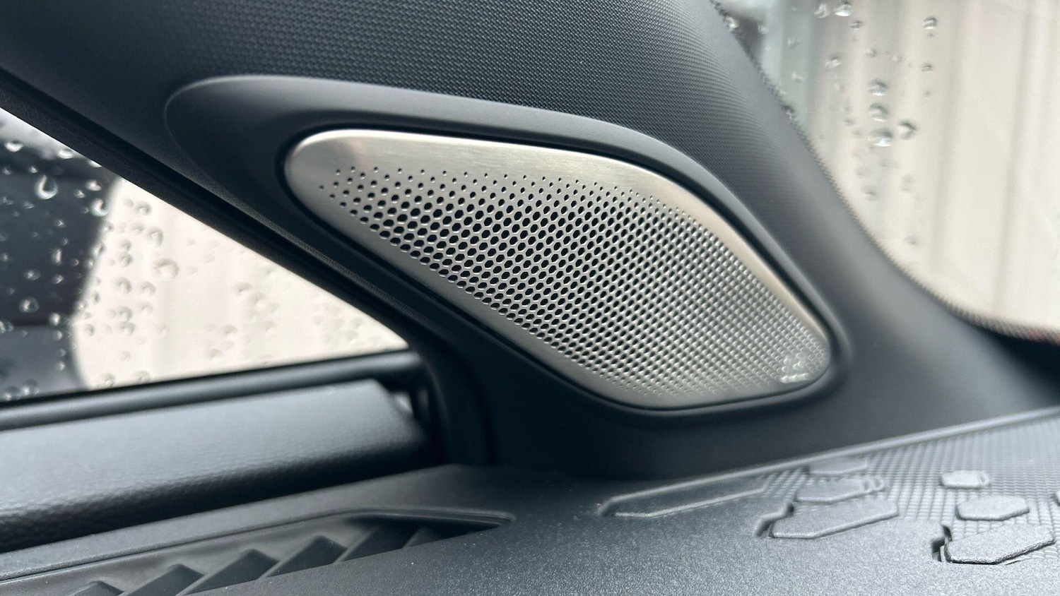 Used Toyota C-HR 2024 for sale - 77155975: Photo 32