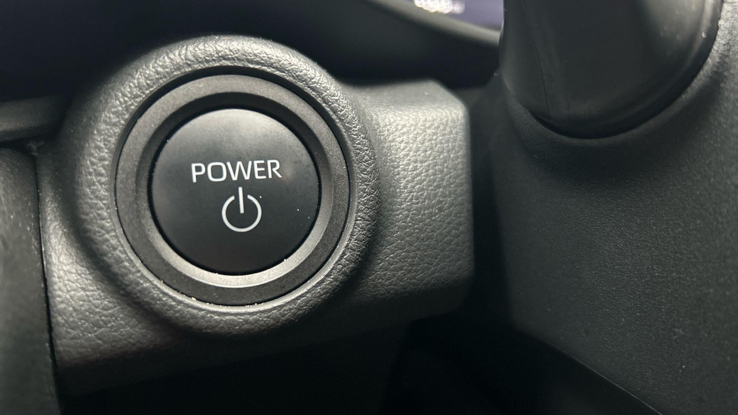 Used Toyota C-HR 2024 for sale - 77155975: Photo 36