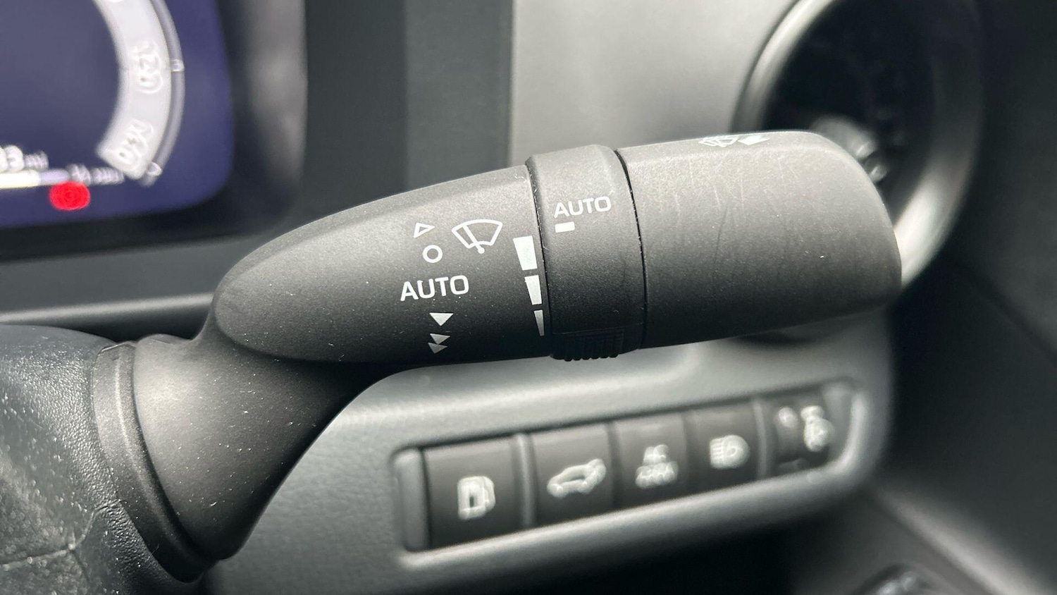 Used Toyota C-HR 2024 for sale - 77155975: Photo 40