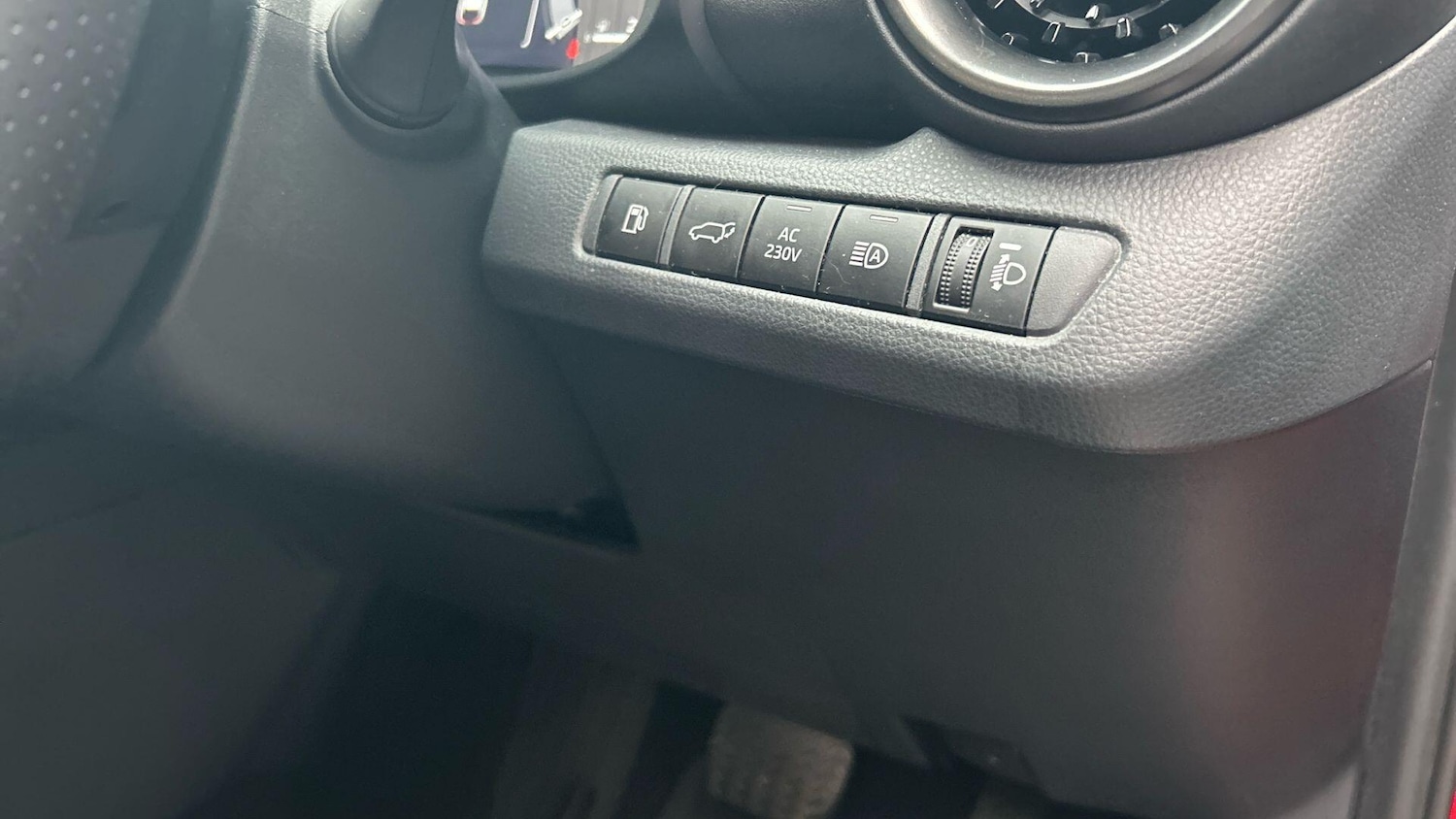 Used Toyota C-HR 2024 for sale - 77155975: Photo 43