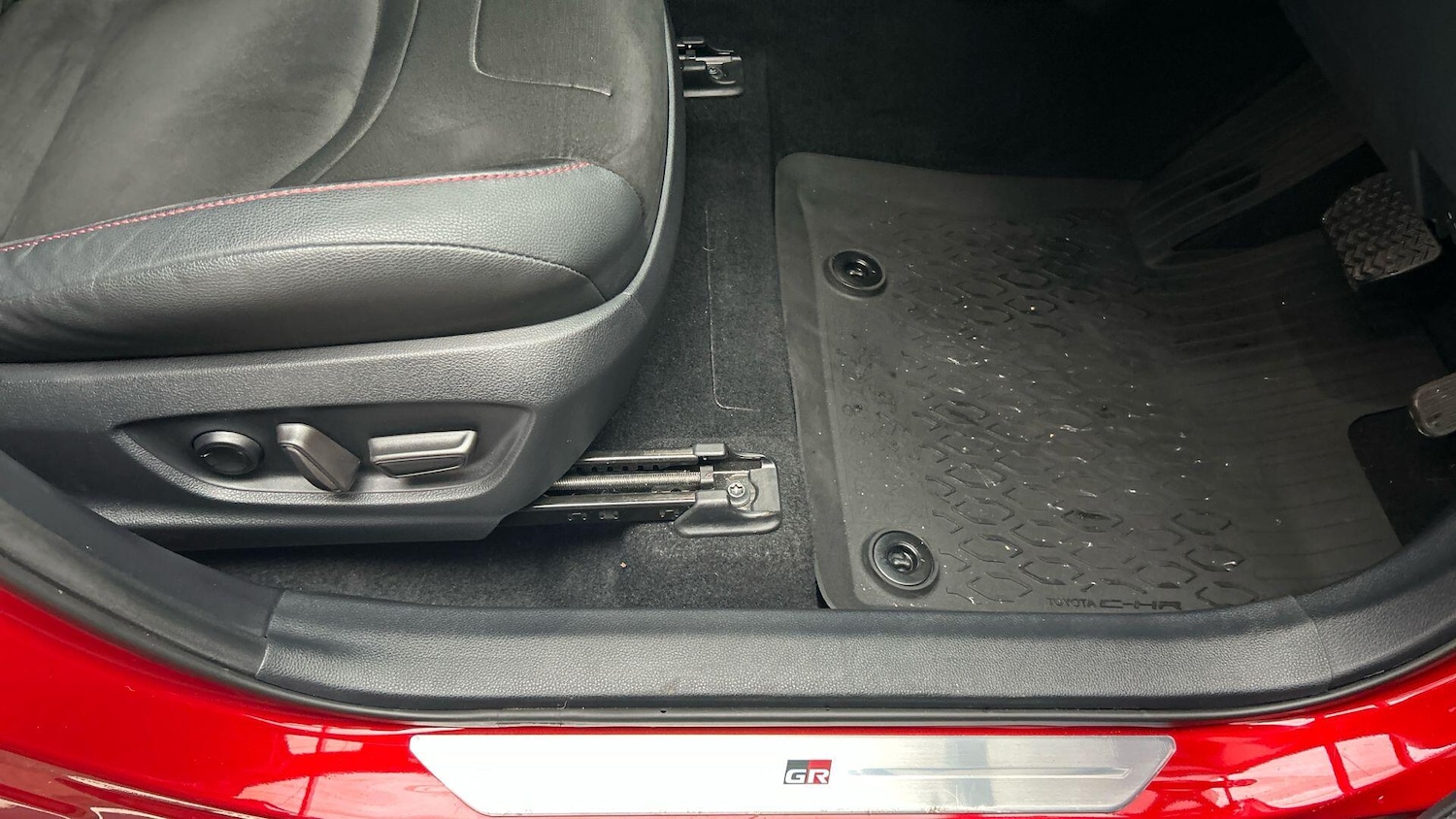 Used Toyota C-HR 2024 for sale - 77155975: Photo 44