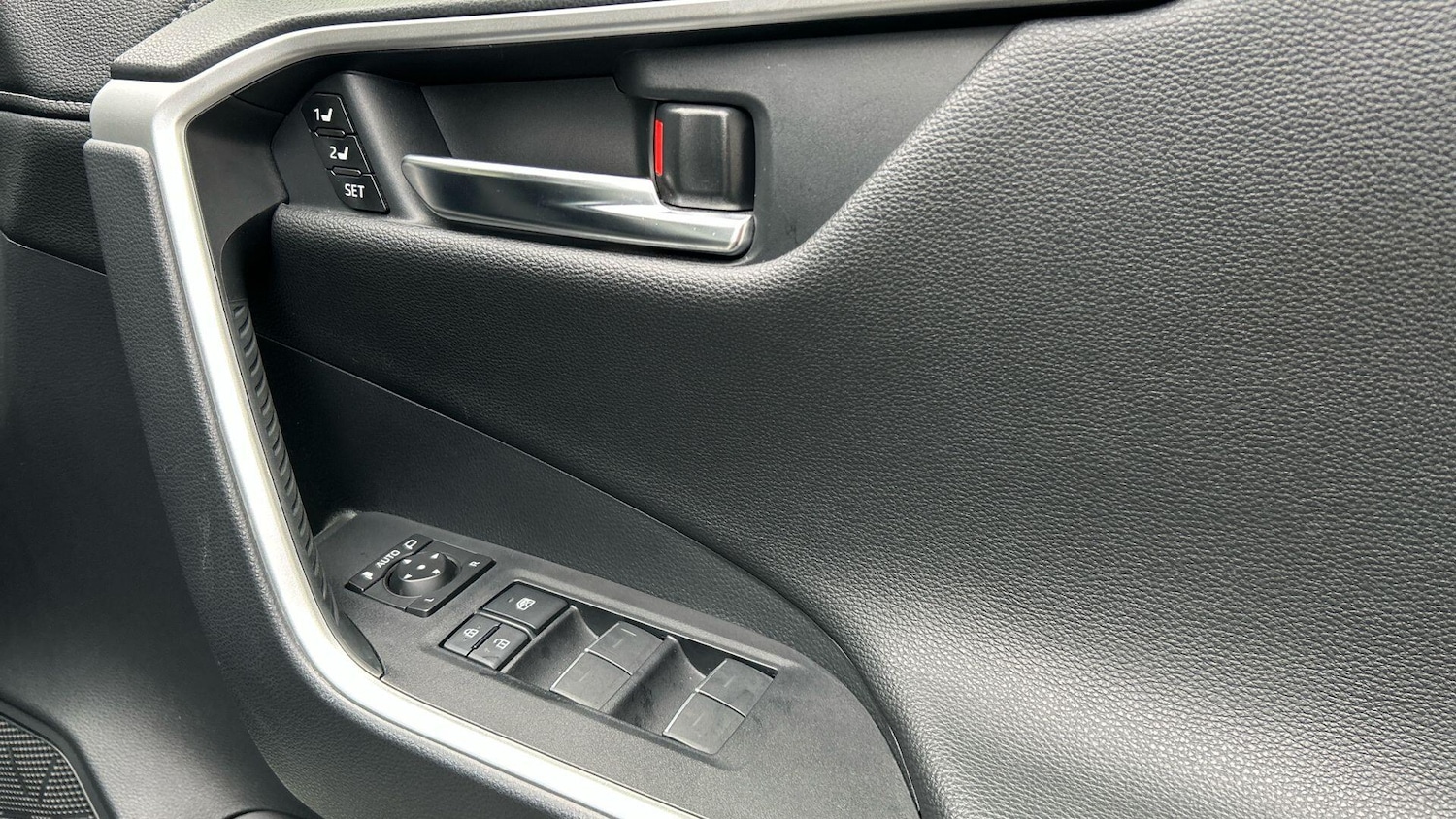 Used Toyota RAV4 2022 for sale - 76166635: Photo 41