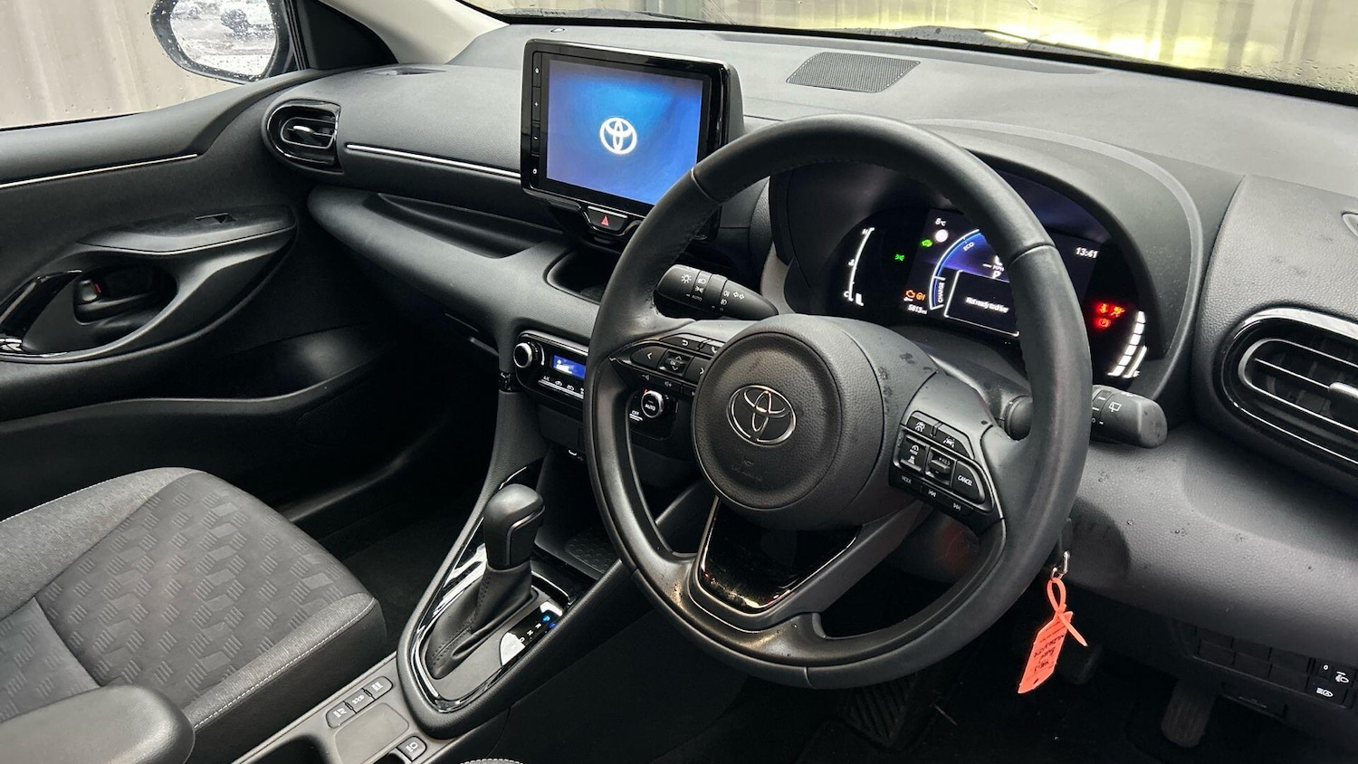 Used Toyota Yaris 2024 for sale - 77376136: Photo 10