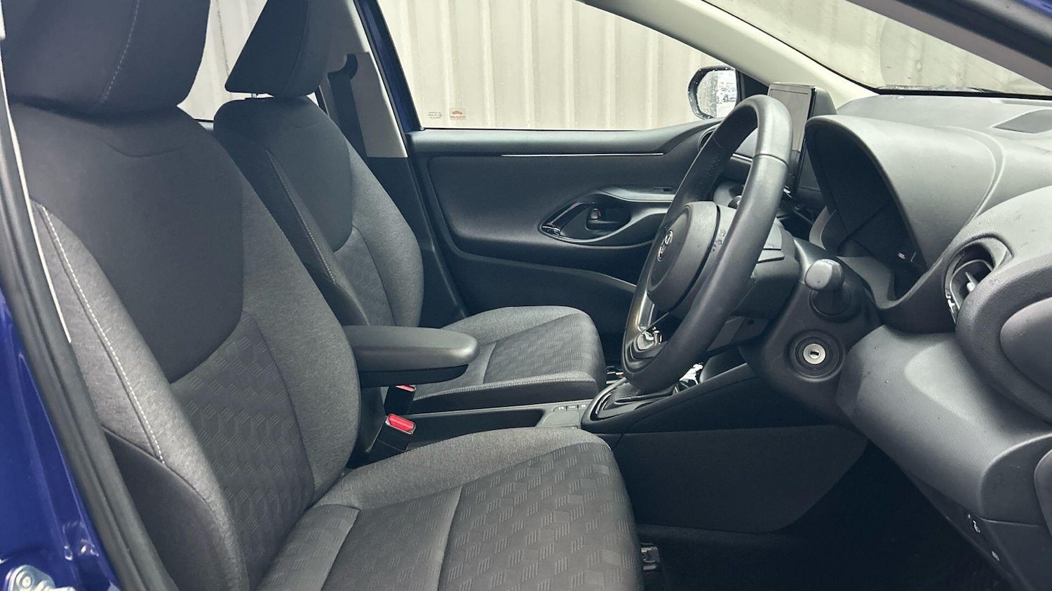 Used Toyota Yaris 2024 for sale - 77376136: Photo 15