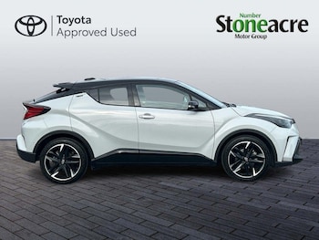 Used Toyota C-HR 2023 for sale - 77646851: Photo