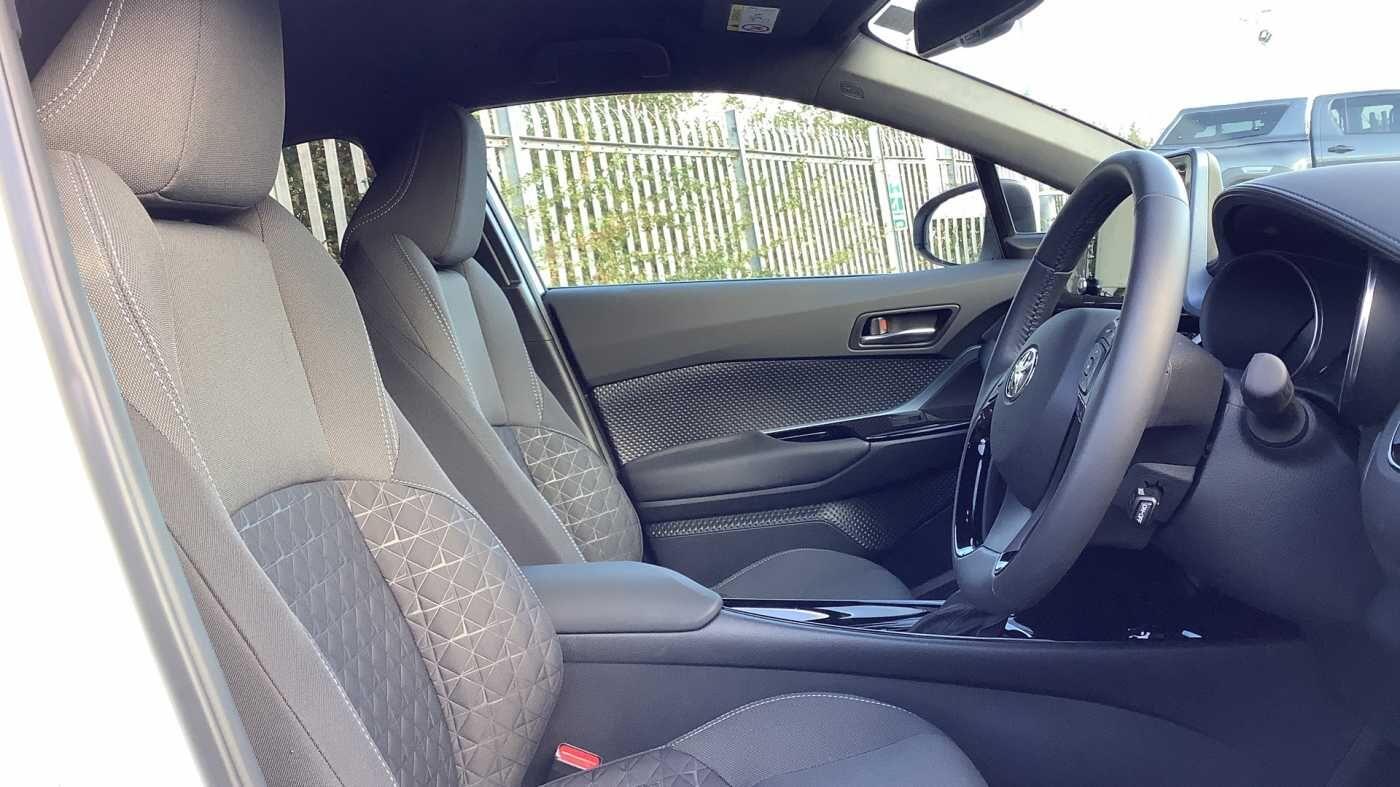 Used Toyota C-HR 2021 for sale - 76284063: Photo 16