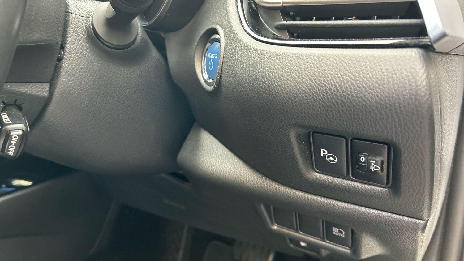 Used Toyota C-HR 2021 for sale - 76284063: Photo 41