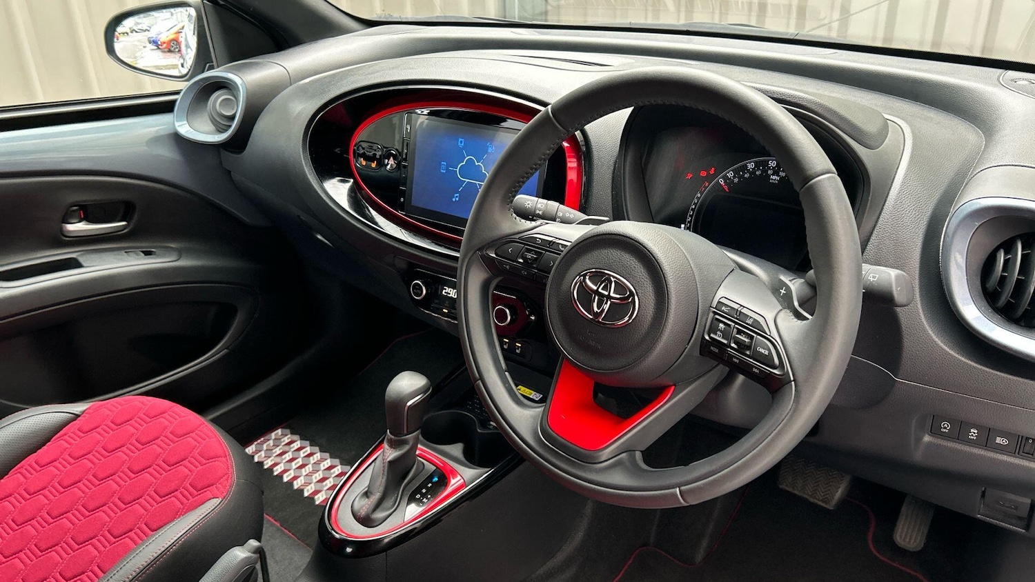 Used Toyota Aygo X 2023 for sale - 76865164: Photo 10