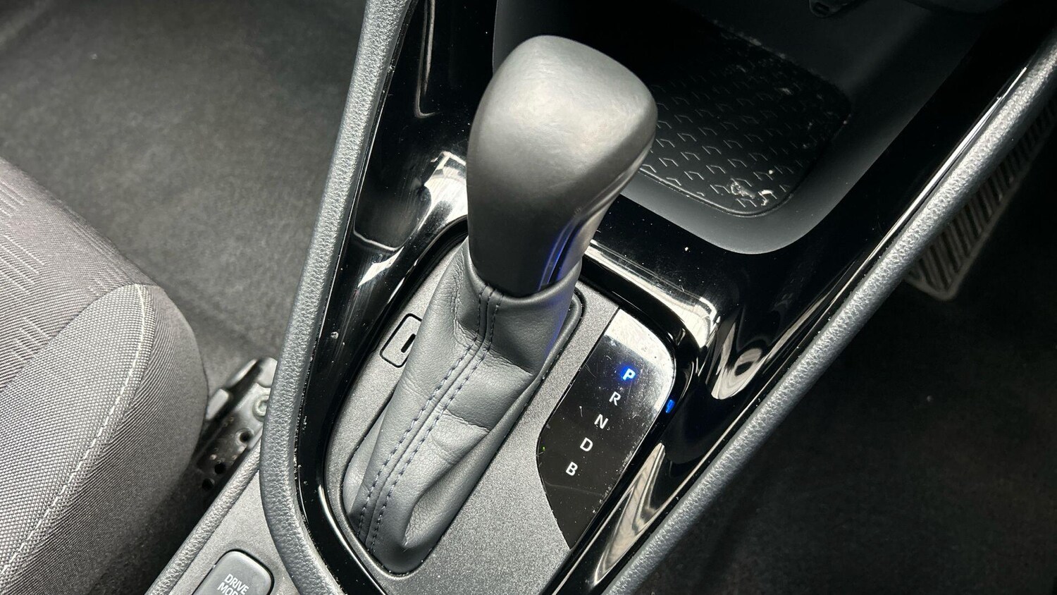 Used Toyota Yaris 2024 for sale - 77646611: Photo 33