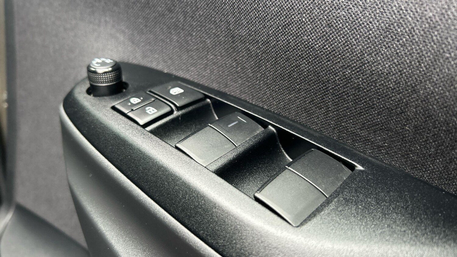 Used Toyota Yaris 2024 for sale - 77646611: Photo 35