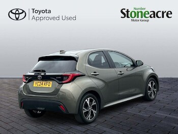 Used Toyota Yaris 2024 for sale - 77646611: Photo