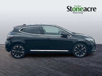 Used Renault Clio 2023 for sale - 79292357: Photo