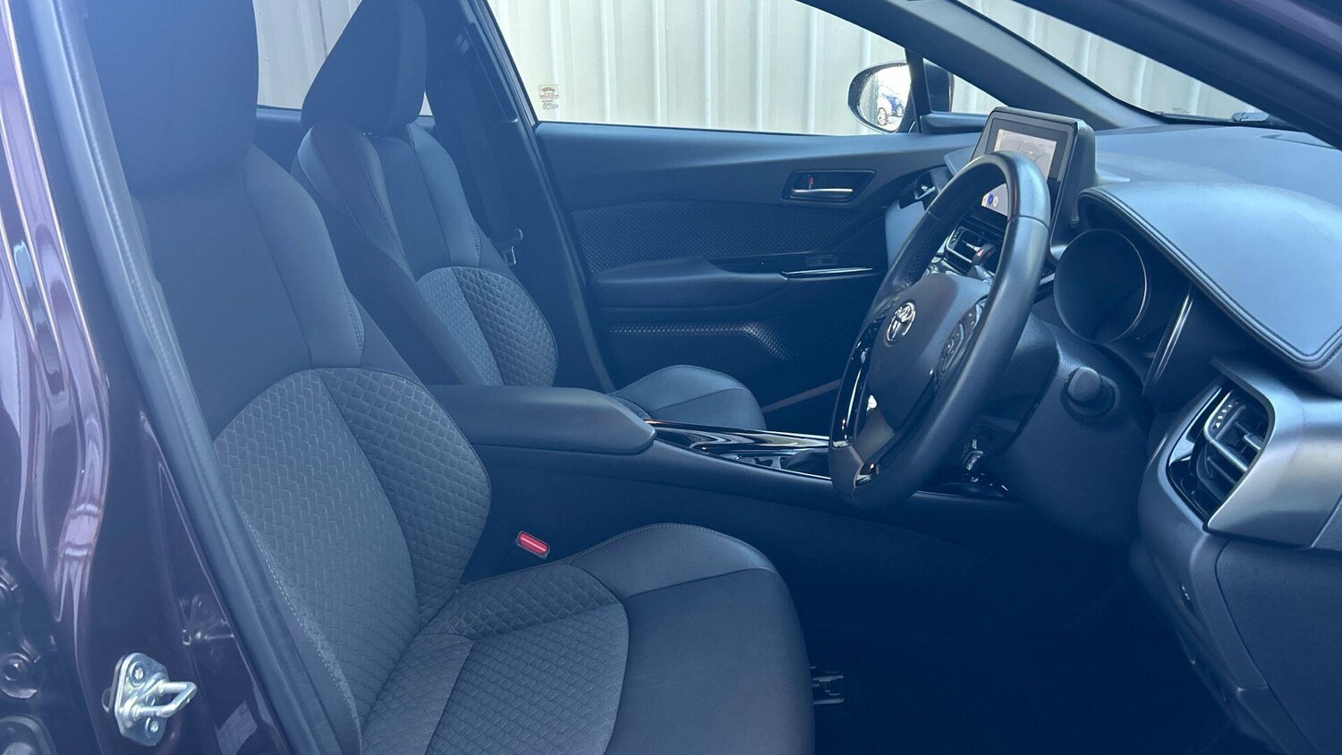 Used Toyota C-HR 2023 for sale - 76094978: Photo 17