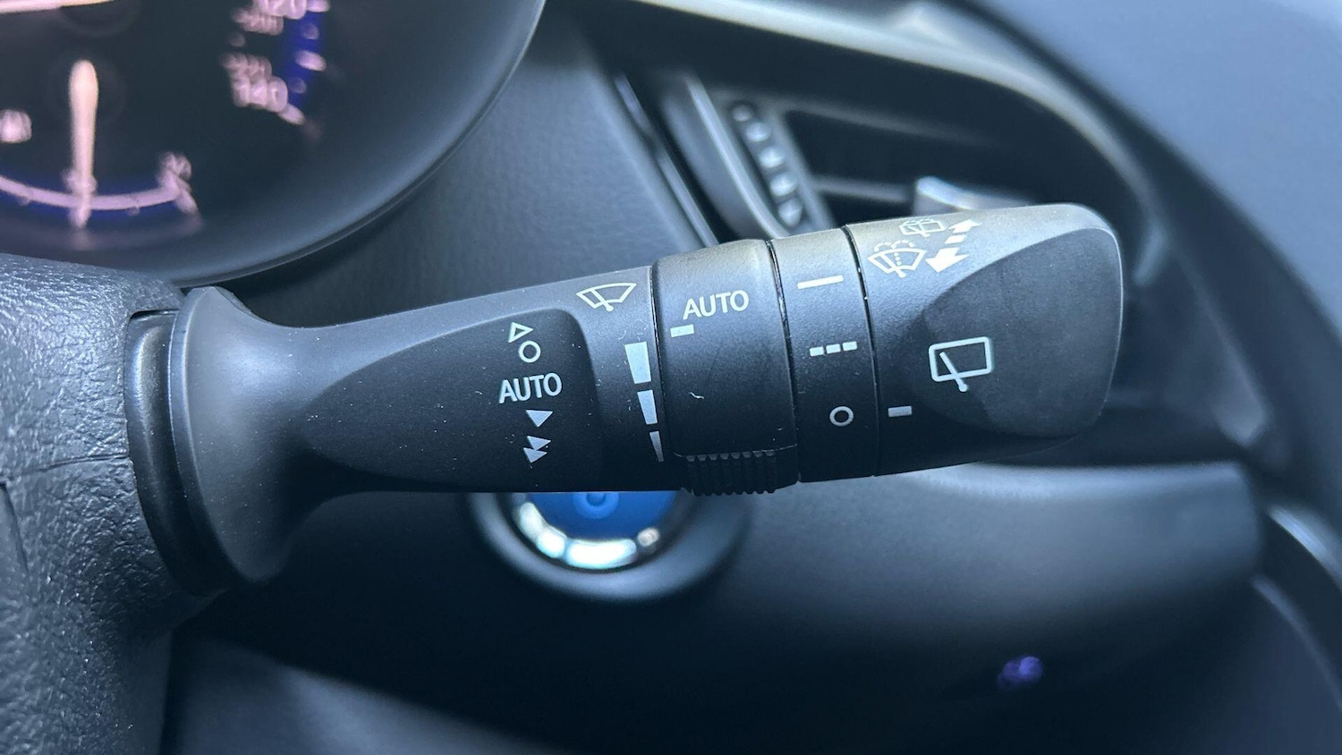 Used Toyota C-HR 2023 for sale - 76094978: Photo 40