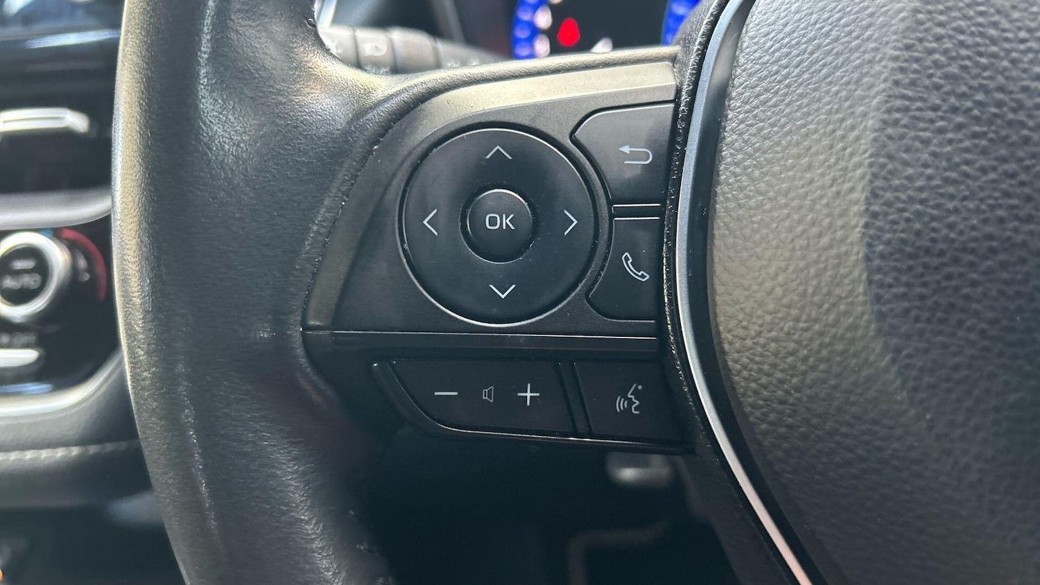 Used Toyota Corolla 2023 for sale - 76397903: Photo 39