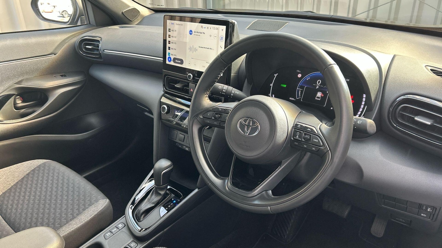 Used Toyota Yaris Cross 2025 for sale - 77738244: Photo 10