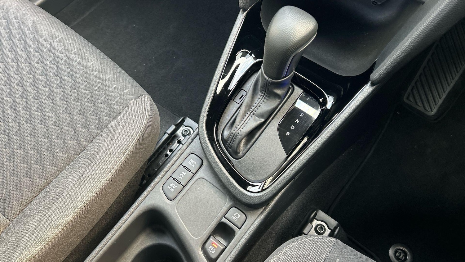 Used Toyota Yaris Cross 2025 for sale - 77738244: Photo 30