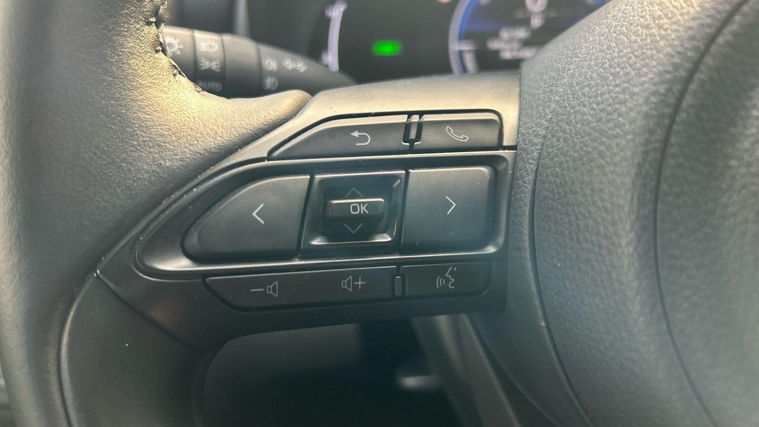 Used Toyota Yaris Cross 2025 for sale - 77738244: Photo 34