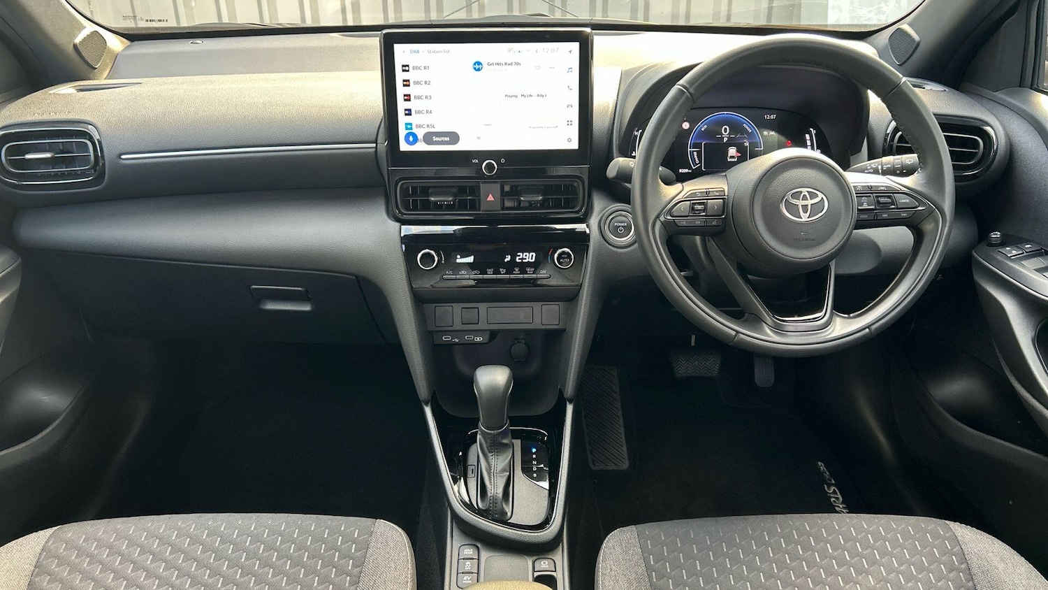 Used Toyota Yaris Cross 2025 for sale - 77738244: Photo 9